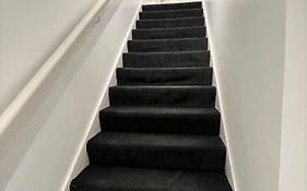 Lovely 2 Bed Apt Close To Silverburn Mall